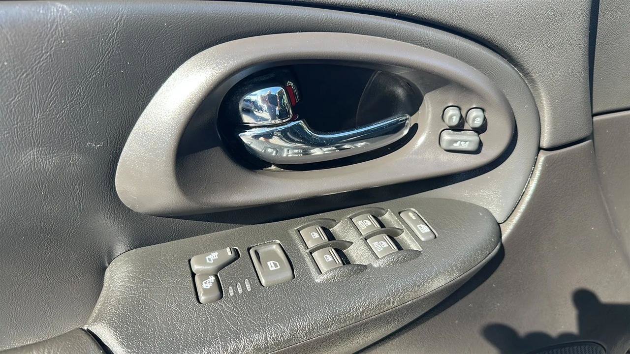 Used 2007 Chevrolet TrailBlazer SS AWD/4WD image 25