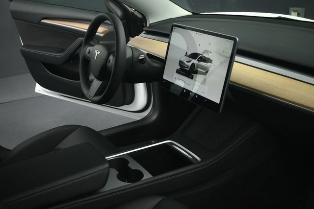 Used 2023 Tesla Model 3 Standard Range RWD image 55