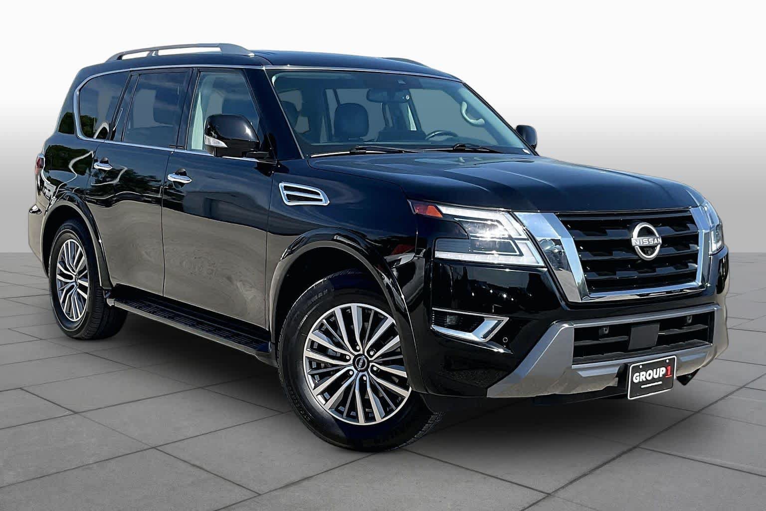 Used 2024 Nissan Armada SL w/ Captain's Chairs Package RWD image 3