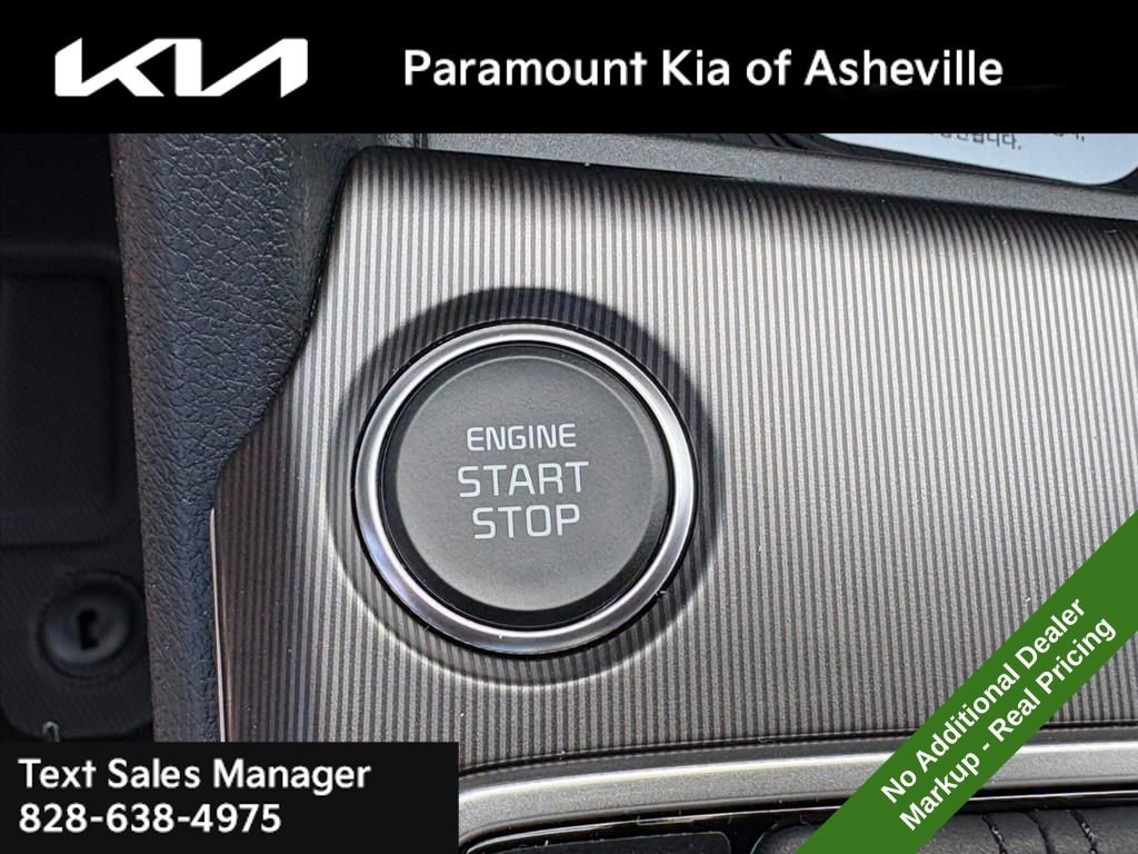New 2026 Kia Sportage EX w/ EX Panorama Roof Package image 14