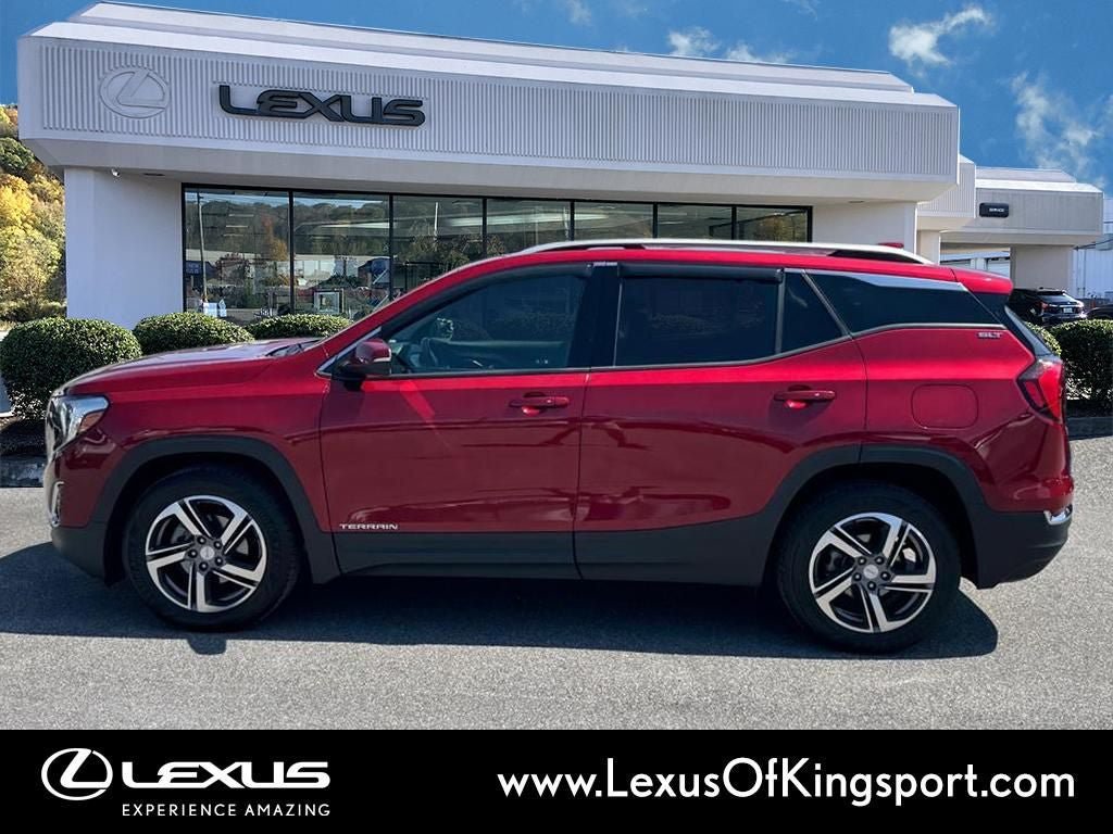 Used 2020 GMC Terrain SLT w/ Preferred Package AWD/4WD image 2