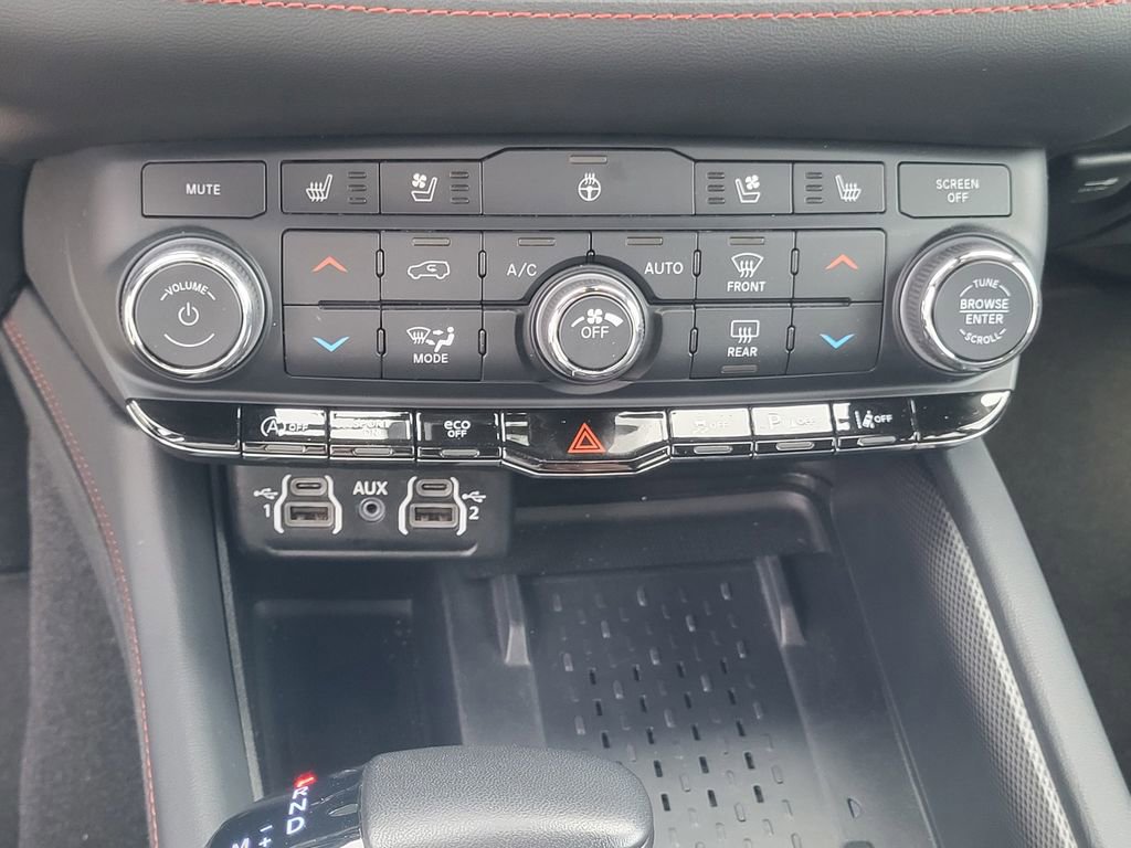 Certified 2025 Dodge Durango GT image 18