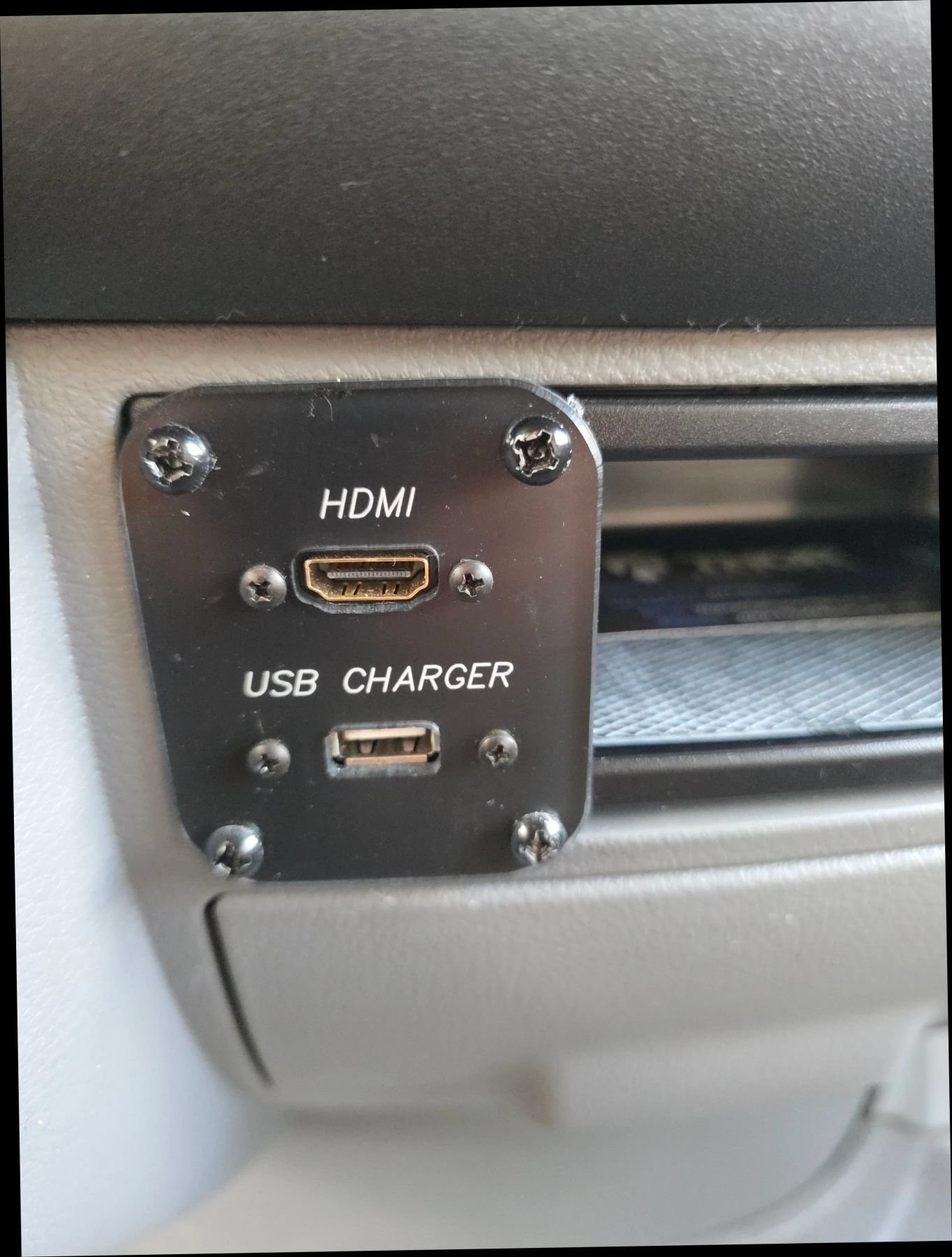 Used 2016 Mercedes-Benz Sprinter 3500 image 36