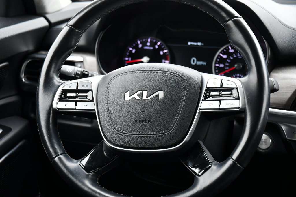Used 2022 Kia Telluride SX w/ SX Prestige Package AWD/4WD image 29