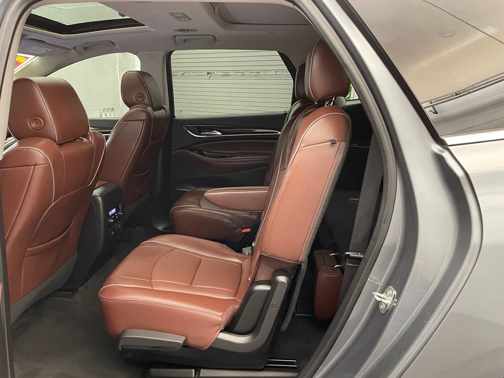 Used 2020 Buick Enclave Avenir w/ Avenir Technology Package FWD image 24