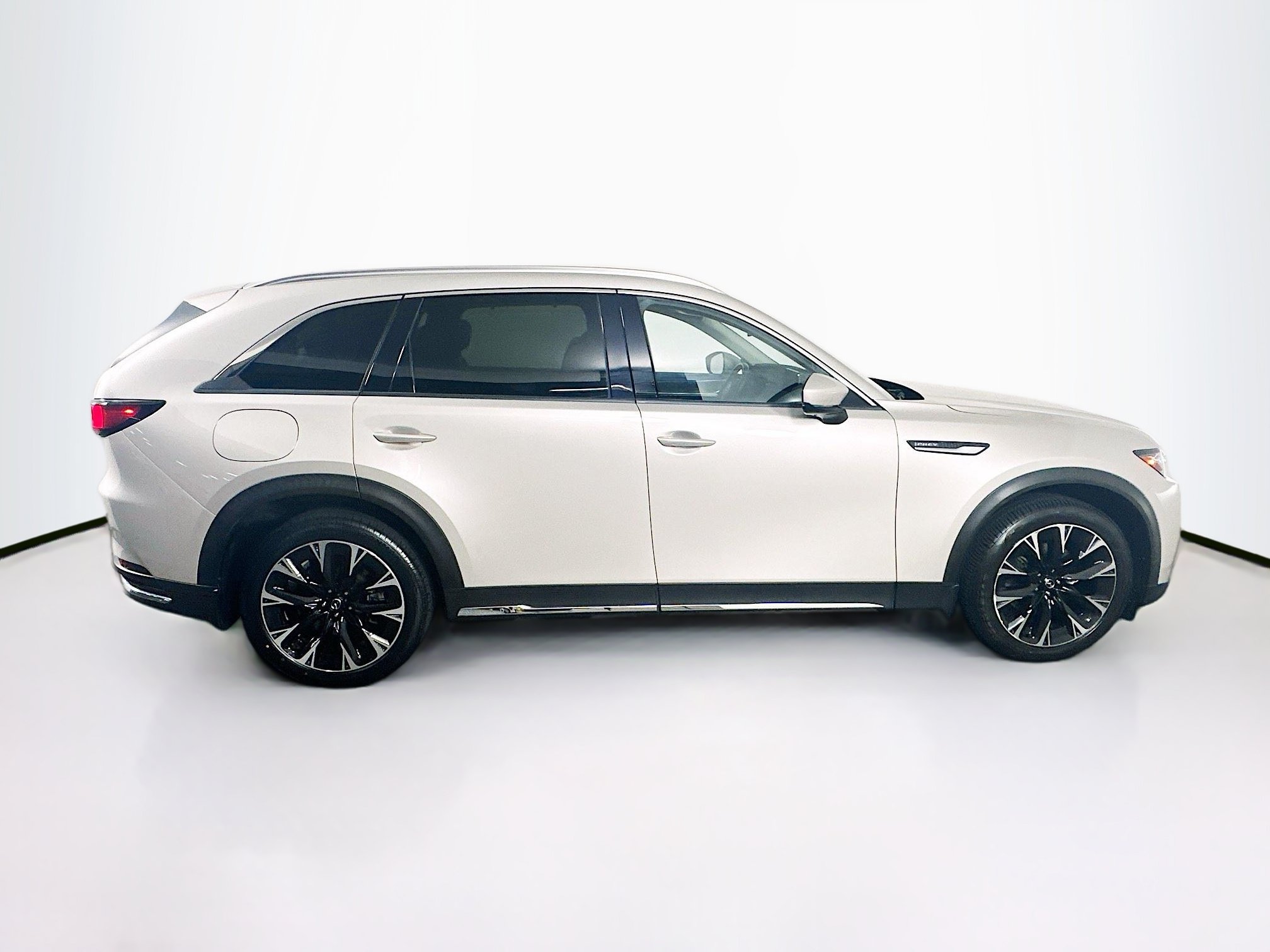 Used 2024 MAZDA CX-90 Plug-In Hybrid w/ Premium Pkg AWD/4WD image 10