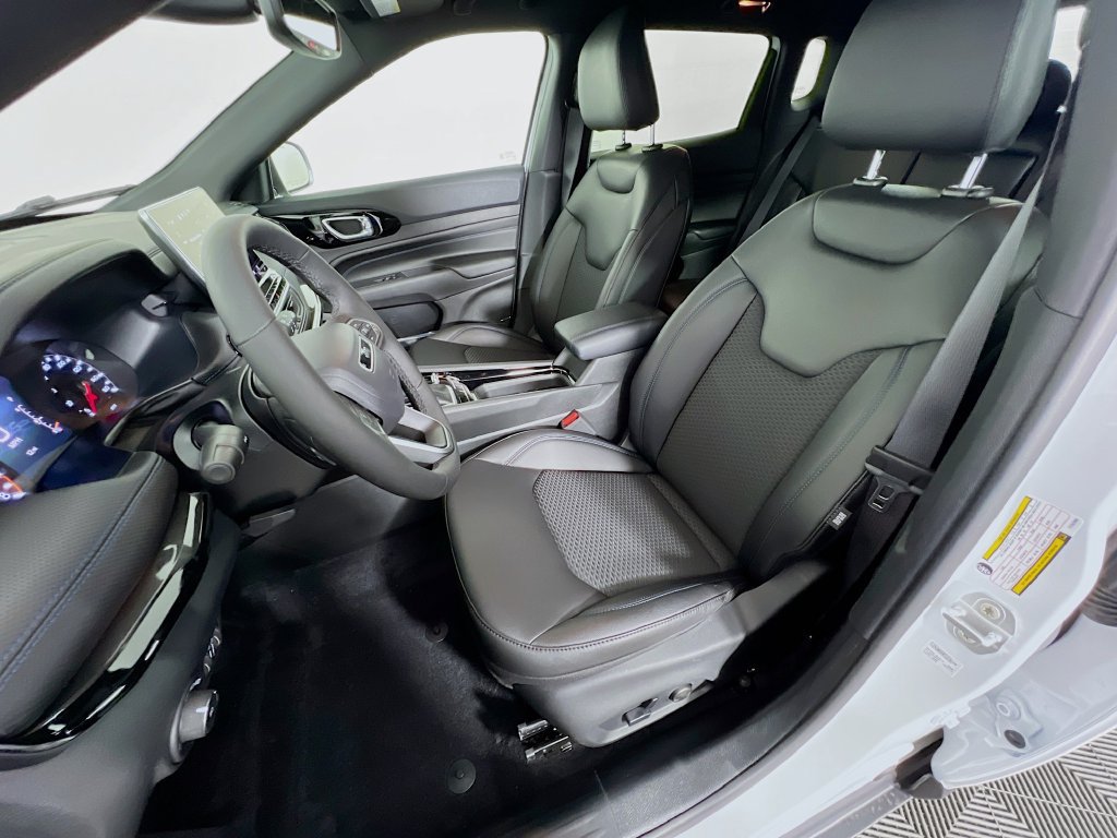 New 2026 Jeep Compass Latitude AWD/4WD image 20