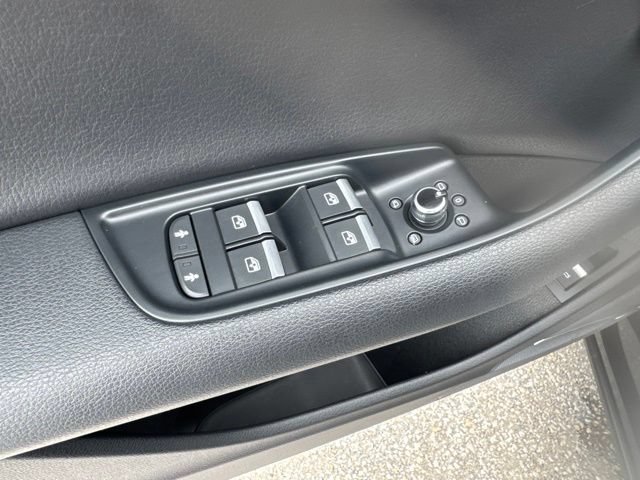 Used 2019 Audi Q7 3.0T Premium Plus w/ Premium Plus Package AWD/4WD image 12