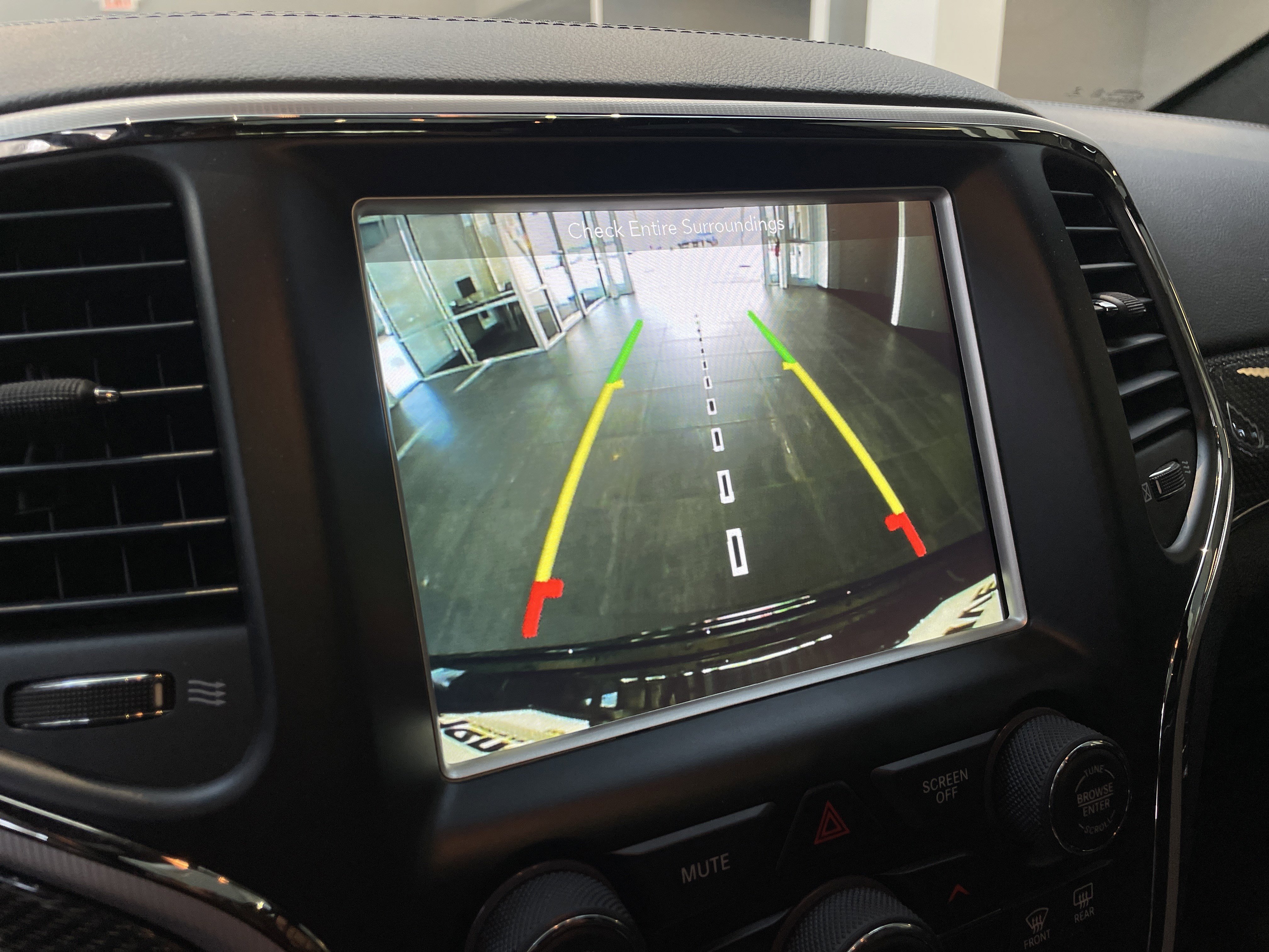 Used 2018 Jeep Grand Cherokee Trackhawk AWD/4WD image 29