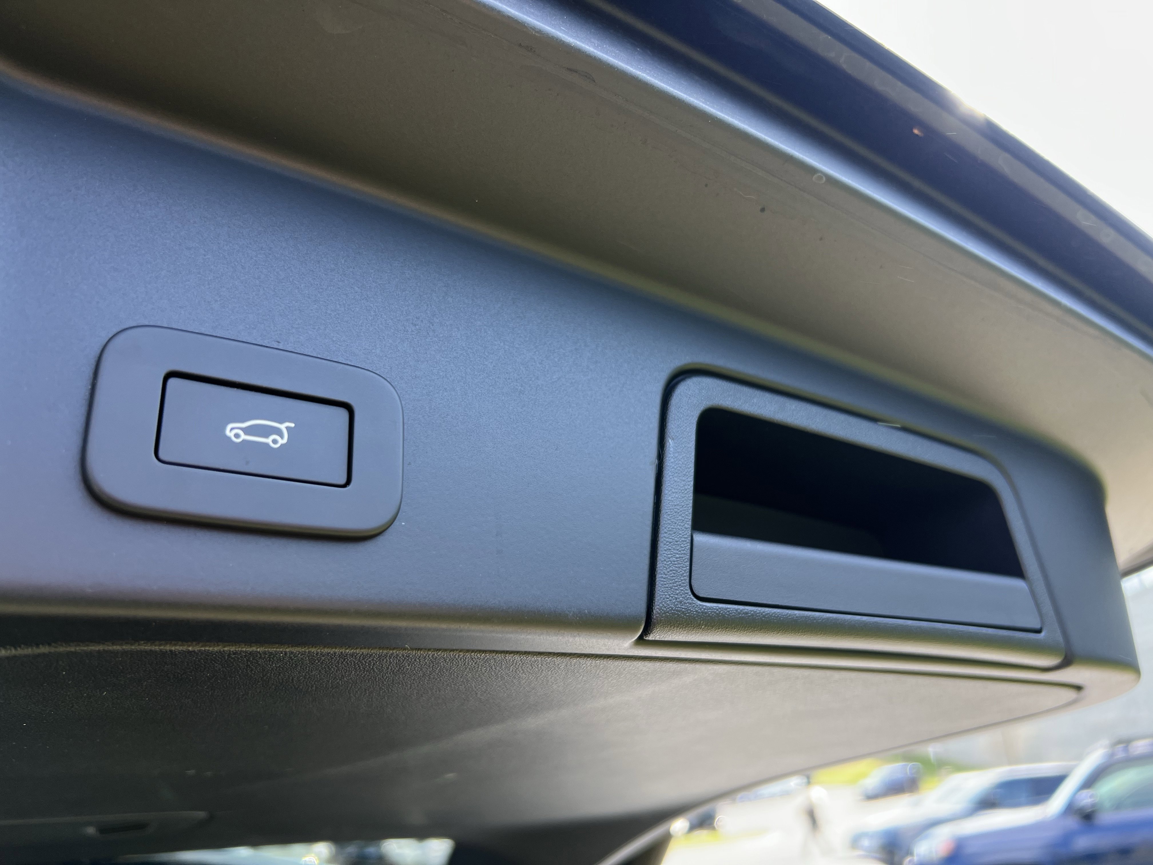 Used 2025 Land Rover Range Rover Evoque Dynamic SE image 35