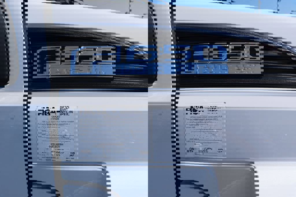 Used 2023 Ford F650 2WD Regular Cab Super Duty image 5