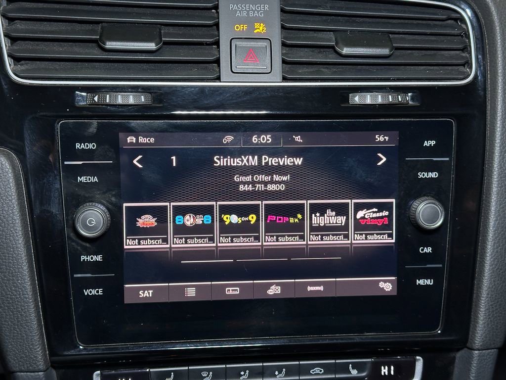 Used 2016 Volkswagen Golf 4-Door image 36