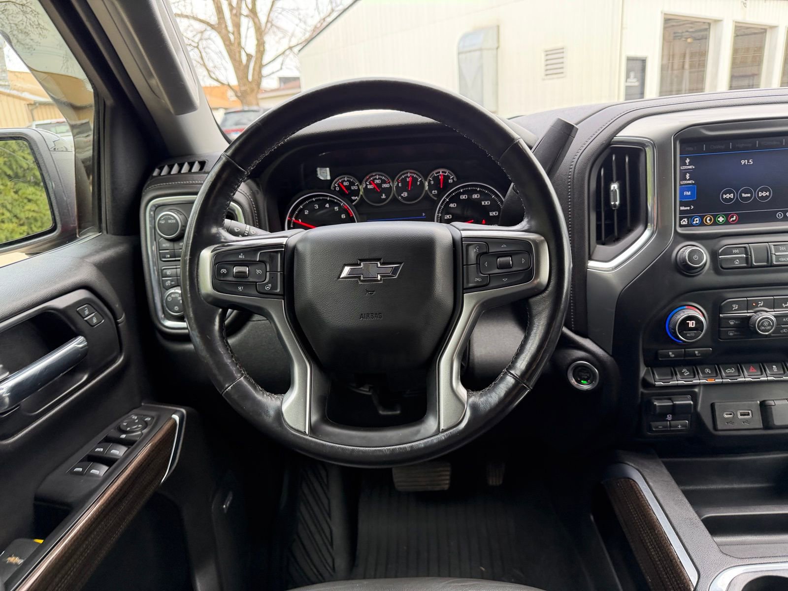 Used 2020 Chevrolet Silverado 1500 RST image 28