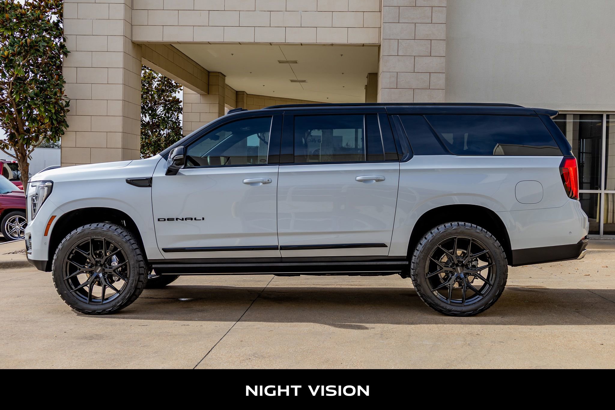 Used 2026 GMC Yukon XL Denali Ultimate image 6