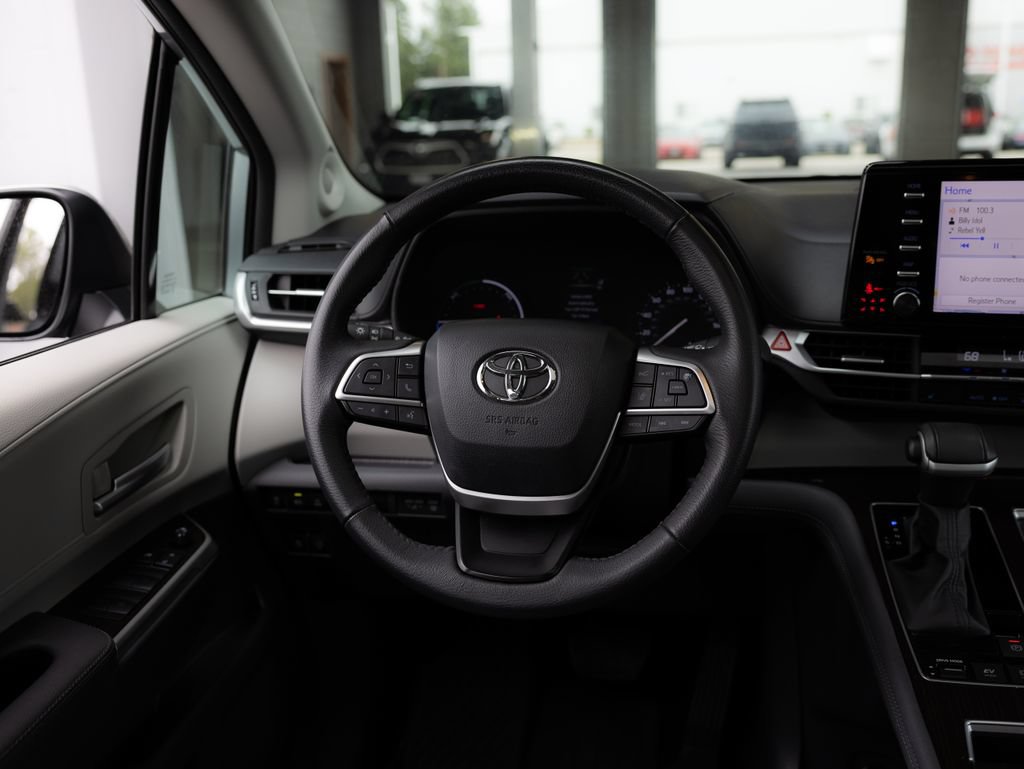 Certified 2024 Toyota Sienna XLE w/ XLE Plus Package FWD image 14