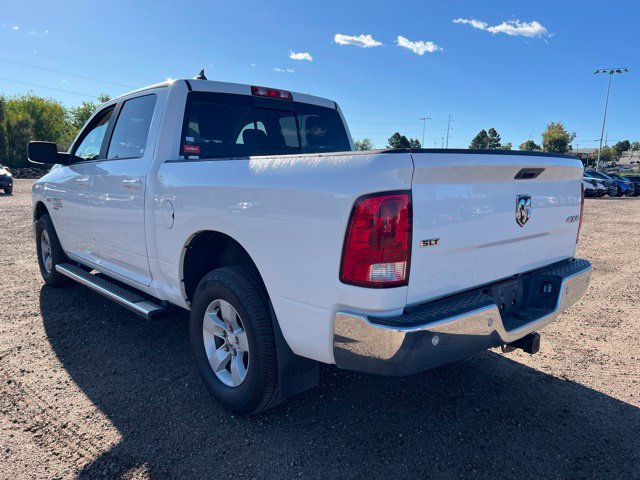Used 2020 RAM 1500 Classic SLT w/ Luxury Group AWD/4WD image 3