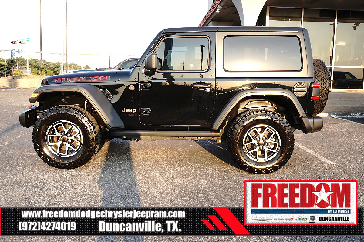 Used 2024 Jeep Wrangler Rubicon AWD/4WD image 2