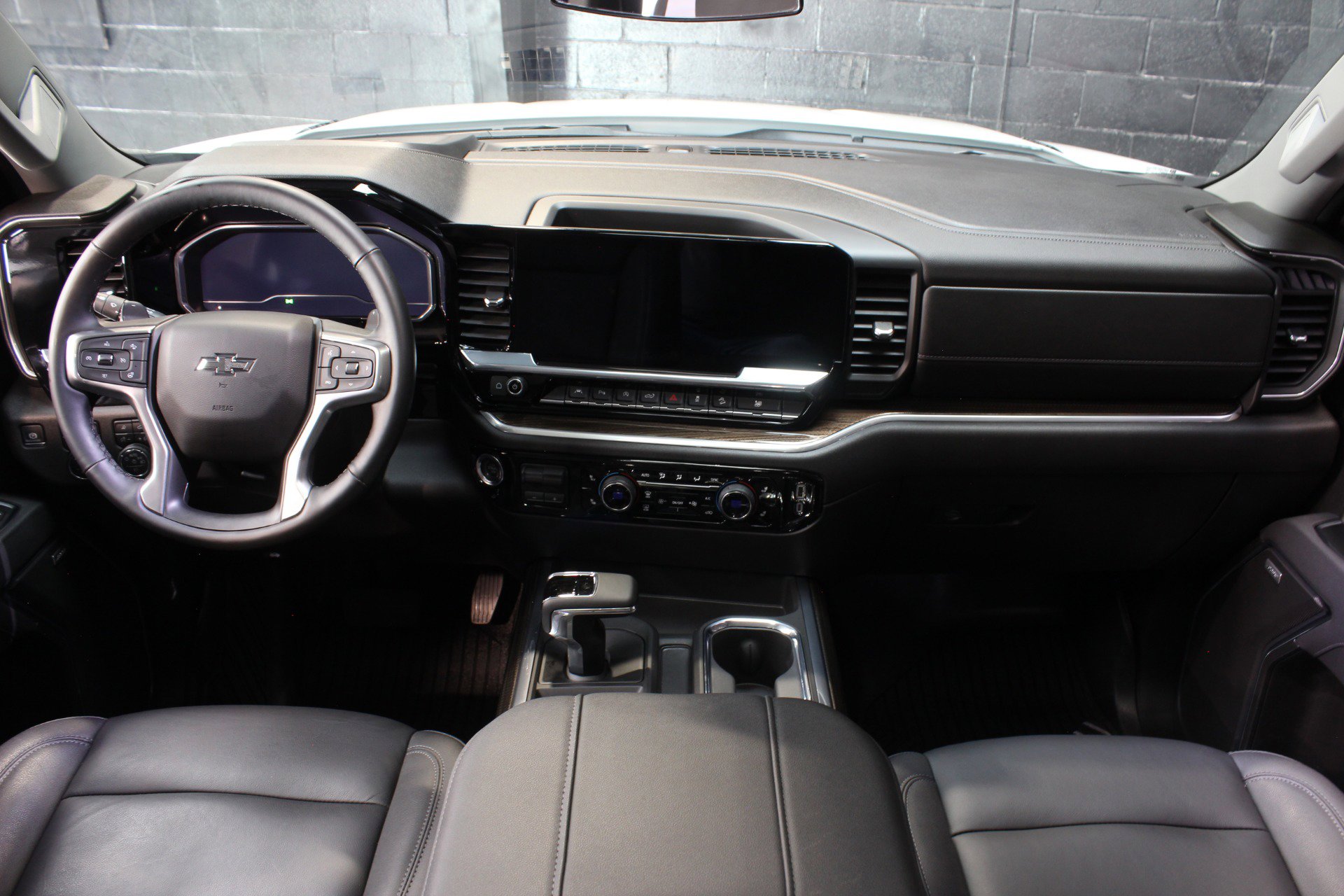 Used 2025 Chevrolet Silverado 1500 RST w/ RST All Star Premium Package image 32