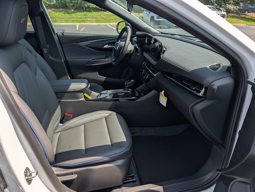 New 2026 Buick Envista Sport Touring w/ Convenience I Package FWD image 19