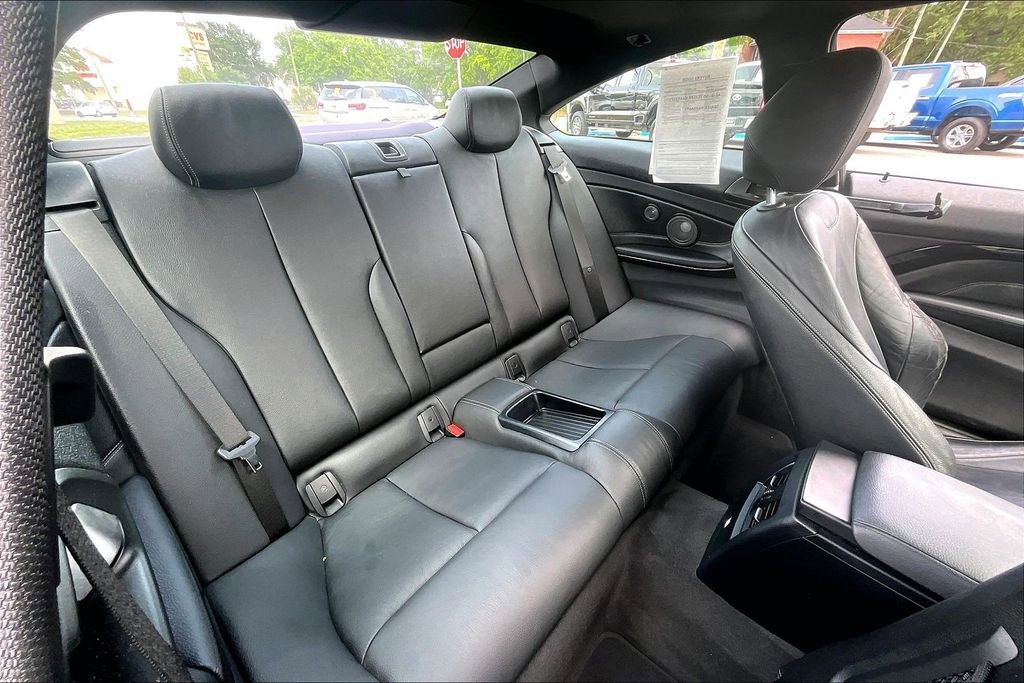 Used 2019 BMW 440i Coupe w/ M Sport Package RWD image 21