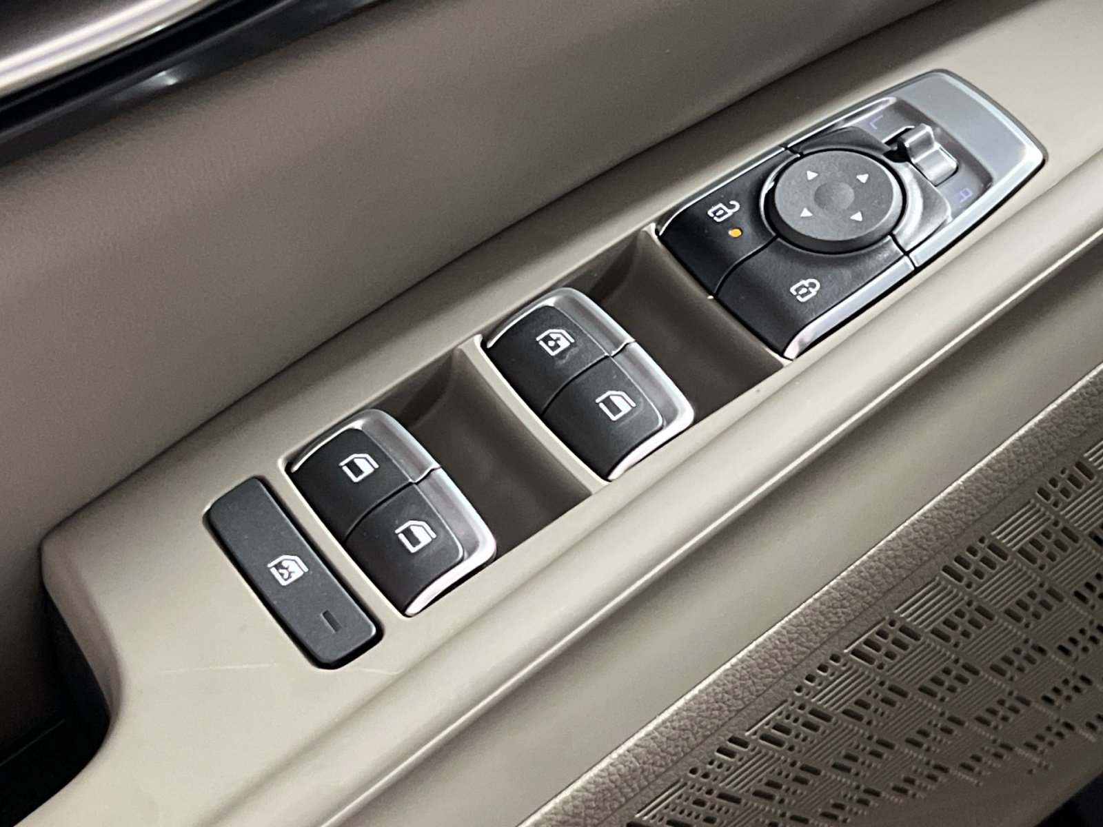 New 2026 Kia Carnival LXS image 13