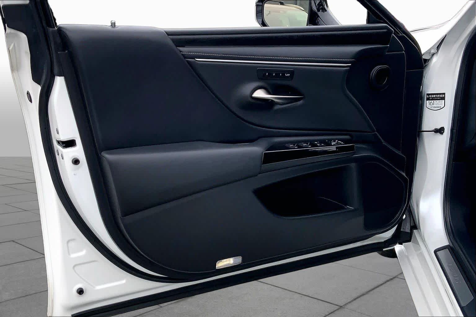 Certified 2024 Lexus ES 350 w/ Premium Package FWD image 22
