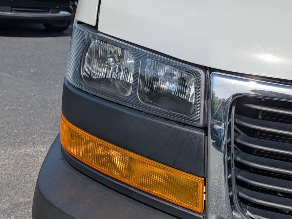 Used 2024 GMC Savana 2500 w/ Driver Convenience Package RWD image 10