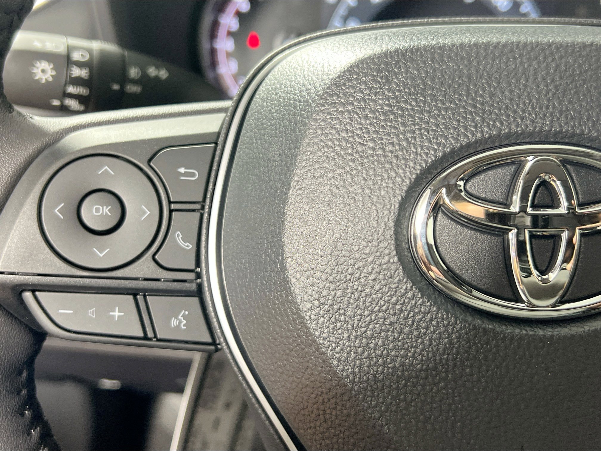 New 2025 Toyota RAV4 XLE Premium image 18