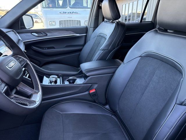New 2026 Jeep Grand Cherokee Altitude AWD/4WD image 5