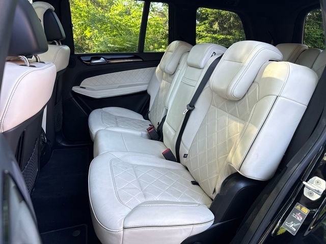 Used 2017 Mercedes-Benz GLS 550 4MATIC image 30