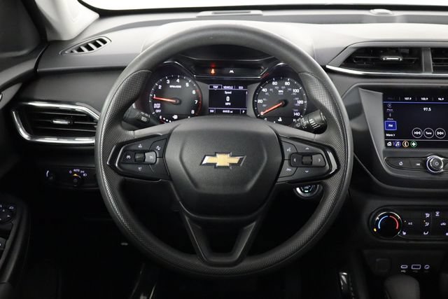 Used 2022 Chevrolet TrailBlazer LT FWD image 7