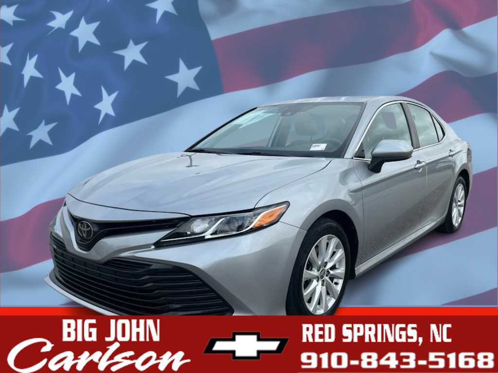 Used 2020 Toyota Camry LE image 1