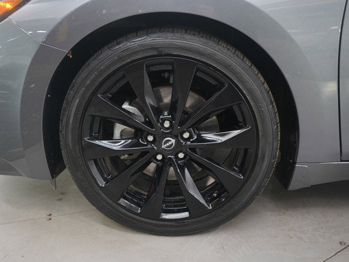 Used 2023 Nissan Maxima SR w/ Sport Mat Group image 26