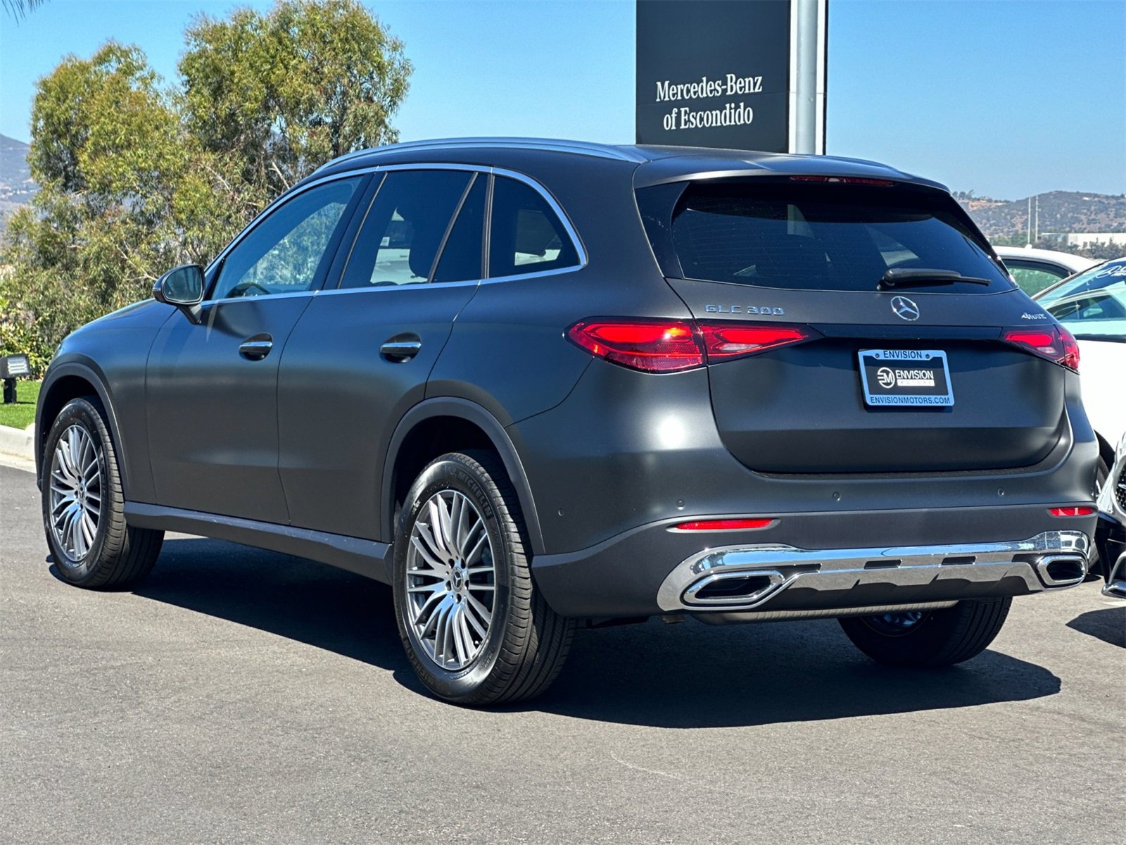 New 2025 Mercedes-Benz GLC 300 4MATIC image 5