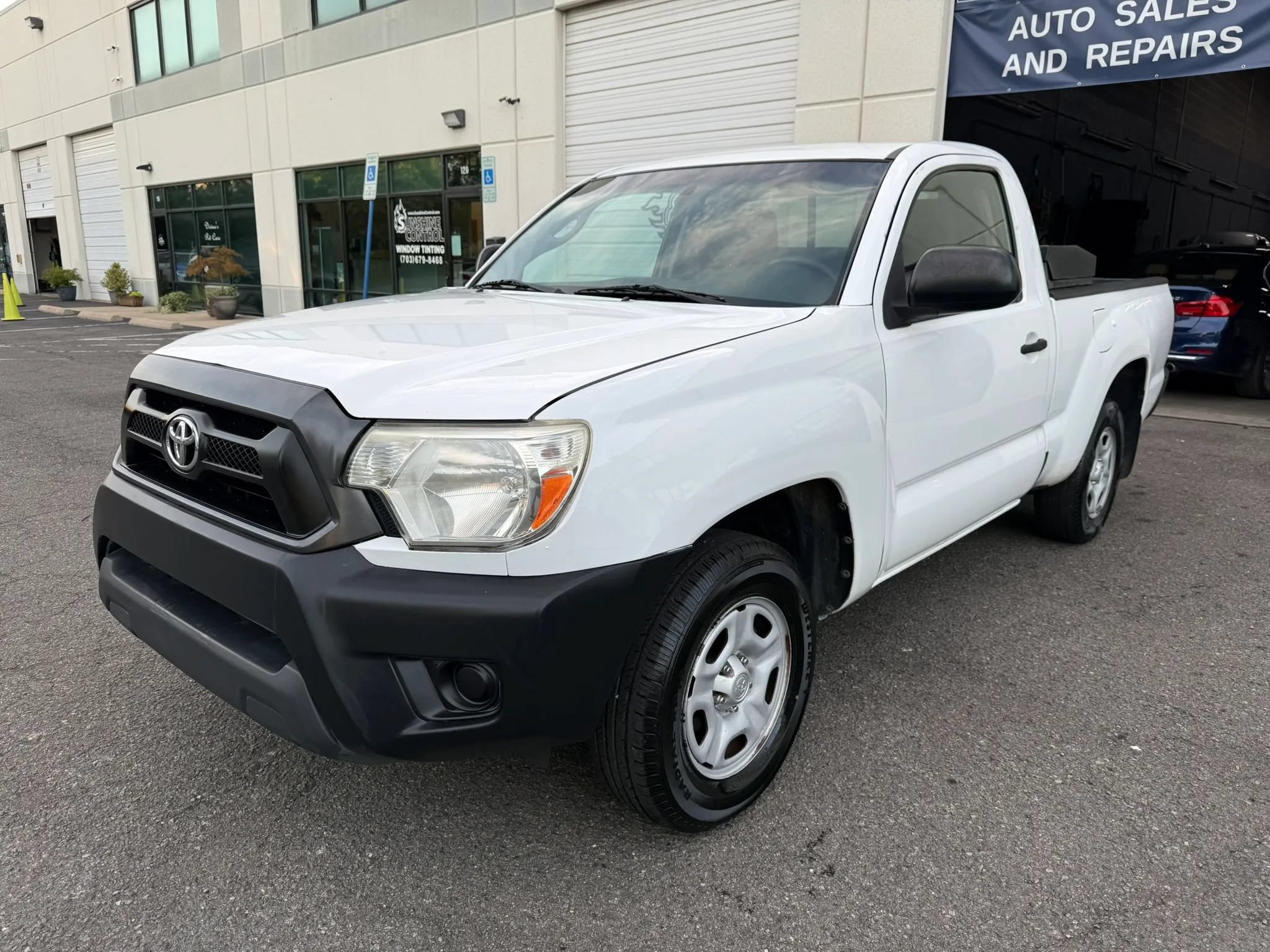 Used 2014 Toyota Tacoma 2WD Regular Cab image 5