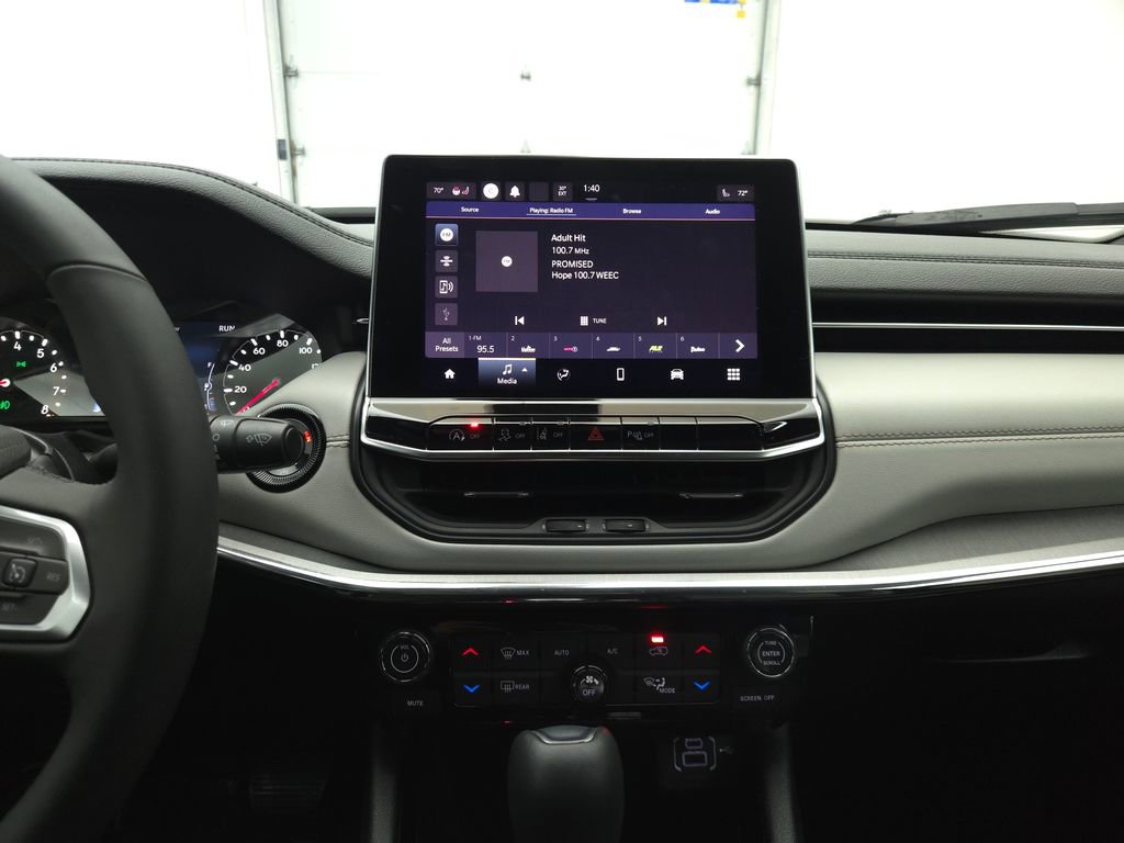 Used 2024 Jeep Compass Limited image 26