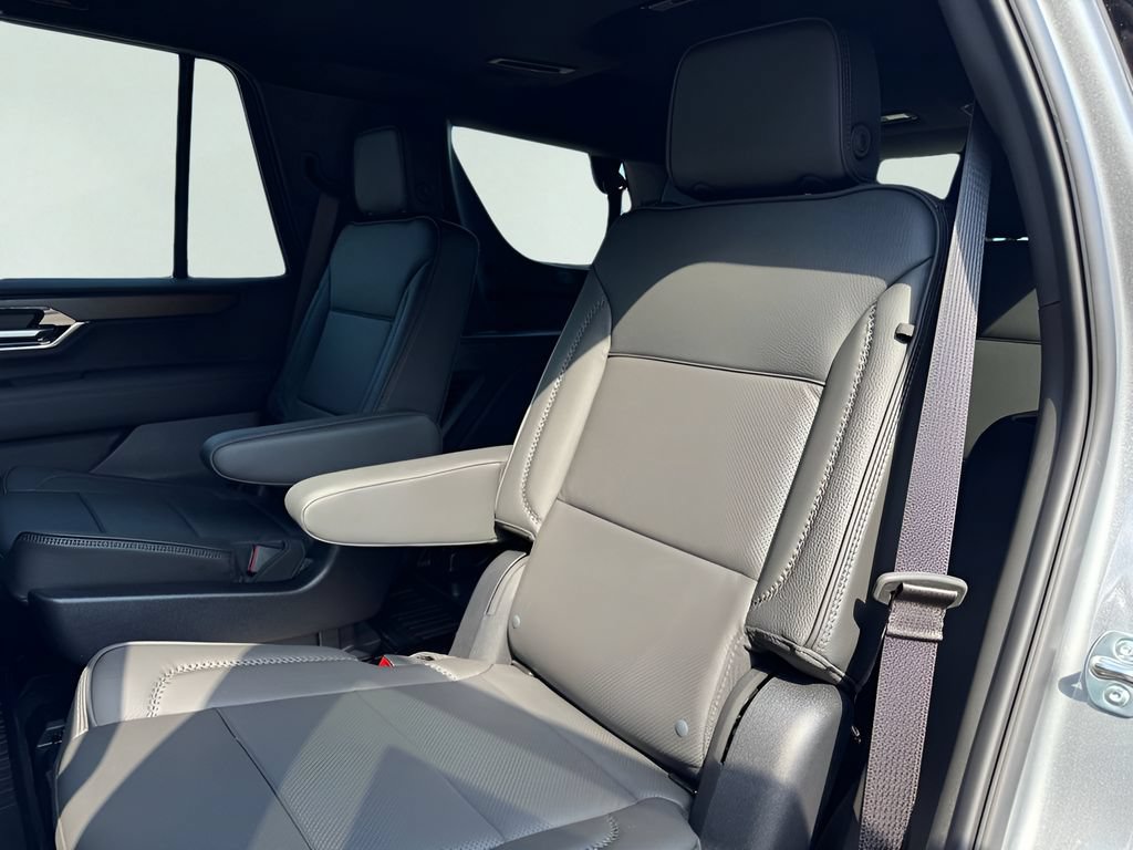 New 2026 GMC Yukon Denali w/ Denali Reserve Package AWD/4WD image 15