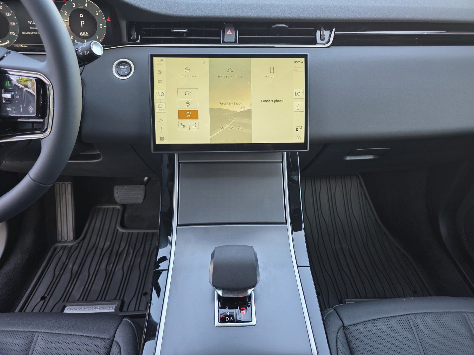 New 2026 Land Rover Range Rover Evoque S AWD/4WD image 17