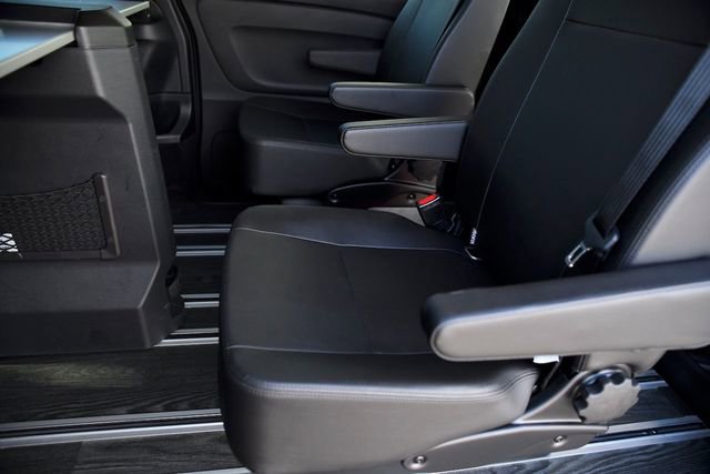 Used 2023 Mercedes-Benz Metris Passenger image 30