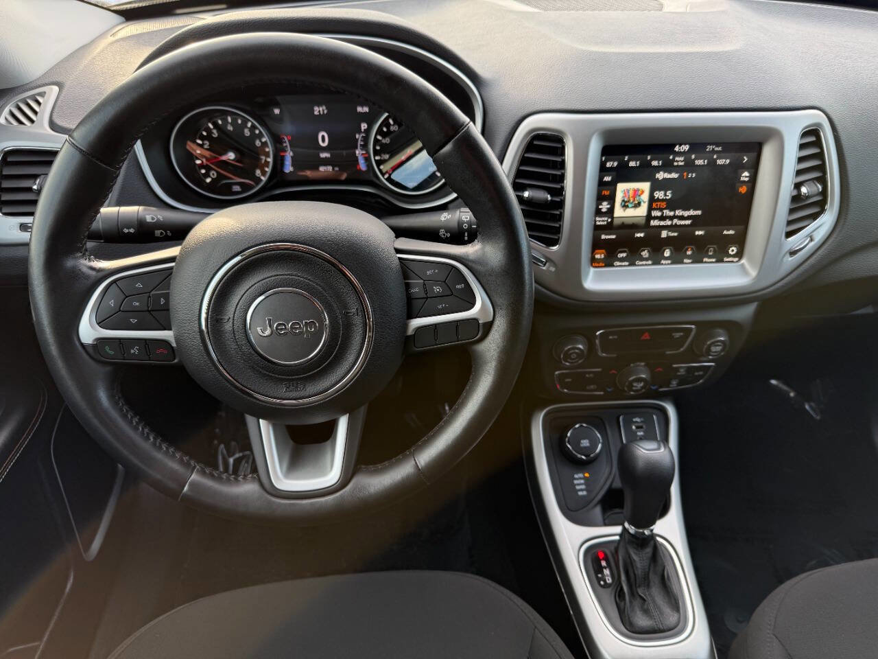 Used 2020 Jeep Compass Sport image 15