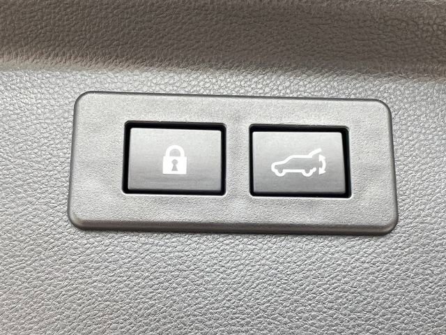 Used 2024 Subaru Forester Premium image 38