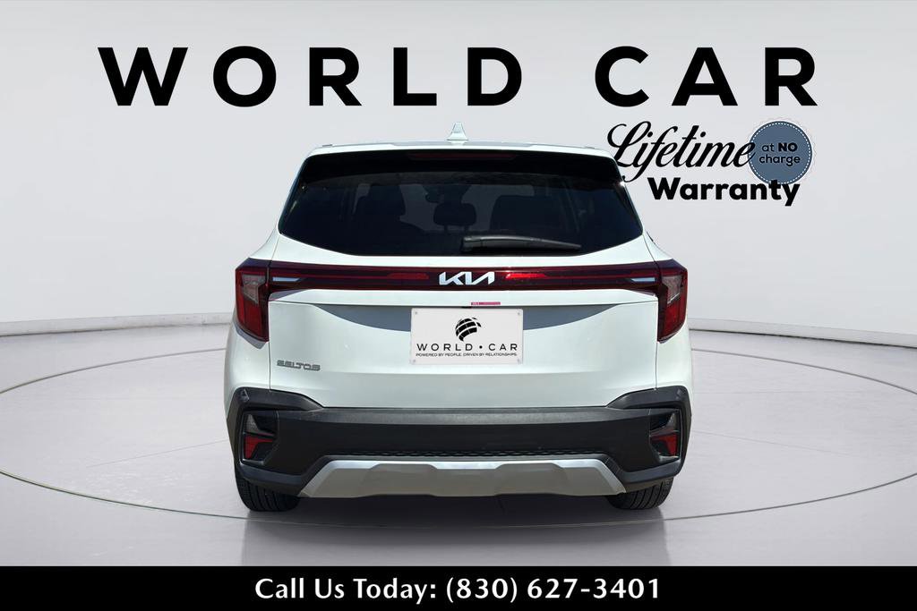 Used 2026 Kia Seltos LX image 11