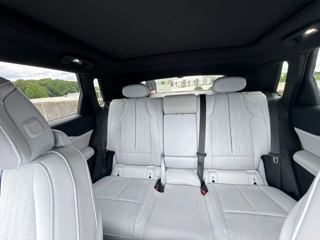 Used 2024 Cadillac Lyriq Sport w/ LPO, Floor Liner Package AWD/4WD image 7