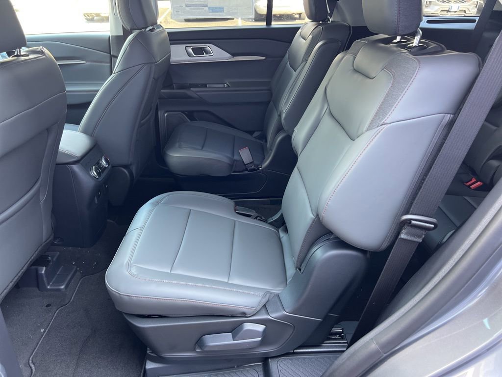 New 2026 Ford Explorer Active w/ Active Comfort Package image 12