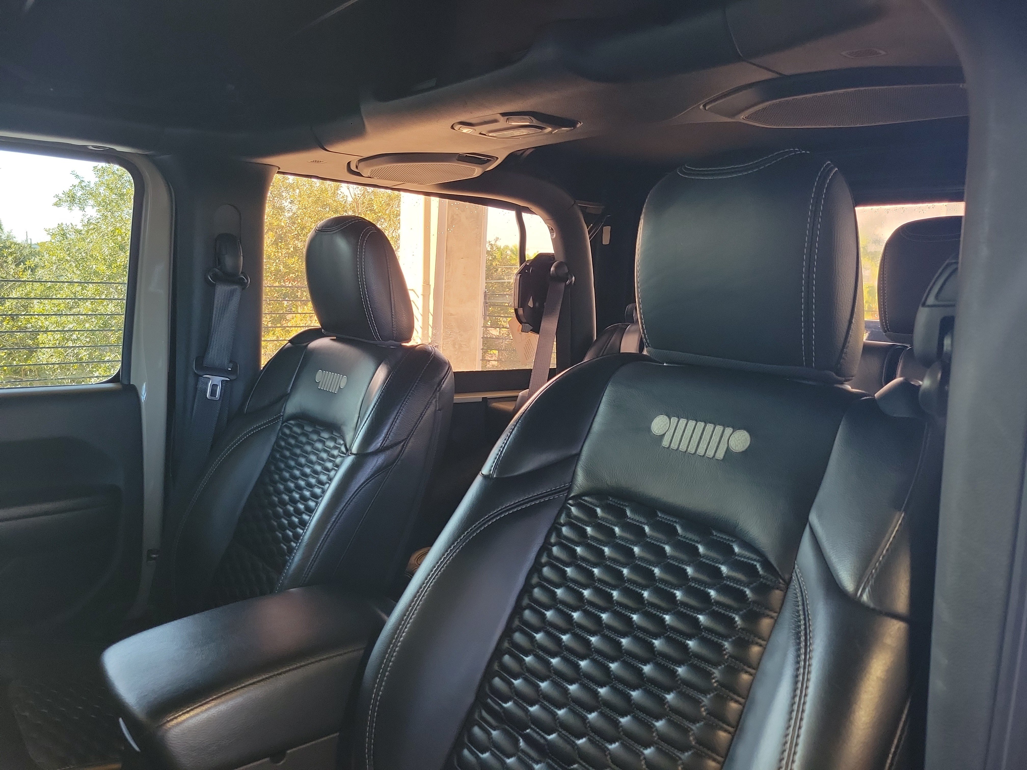 Certified 2022 Jeep Wrangler Sport AWD/4WD image 17