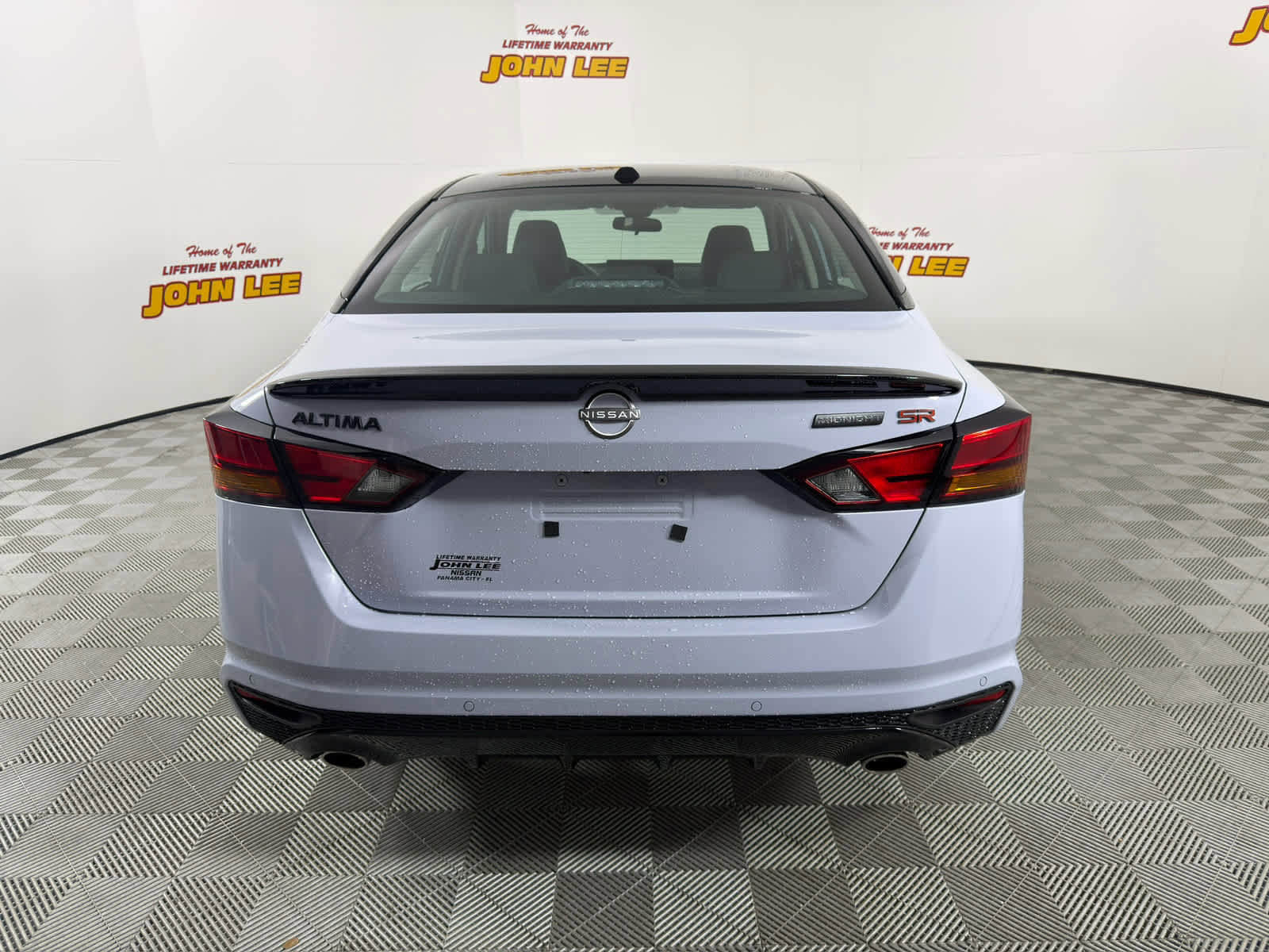 New 2026 Nissan Altima 2.5 SR w/ SR Midnight Edition Package image 4