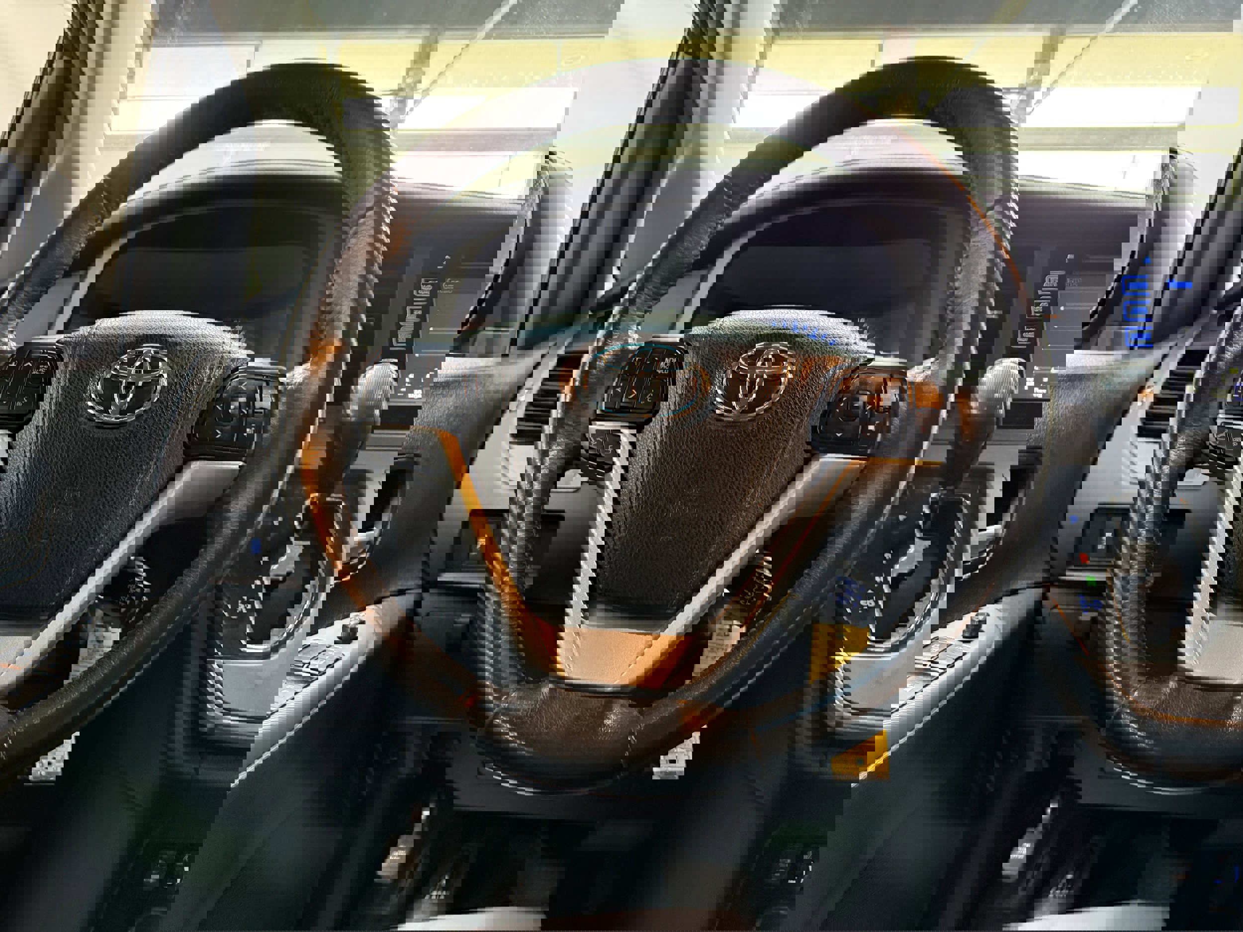 Used 2017 Toyota Sienna SE image 15