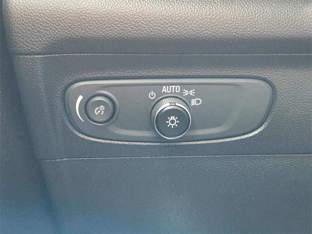 Used 2022 Buick Envision Preferred image 17