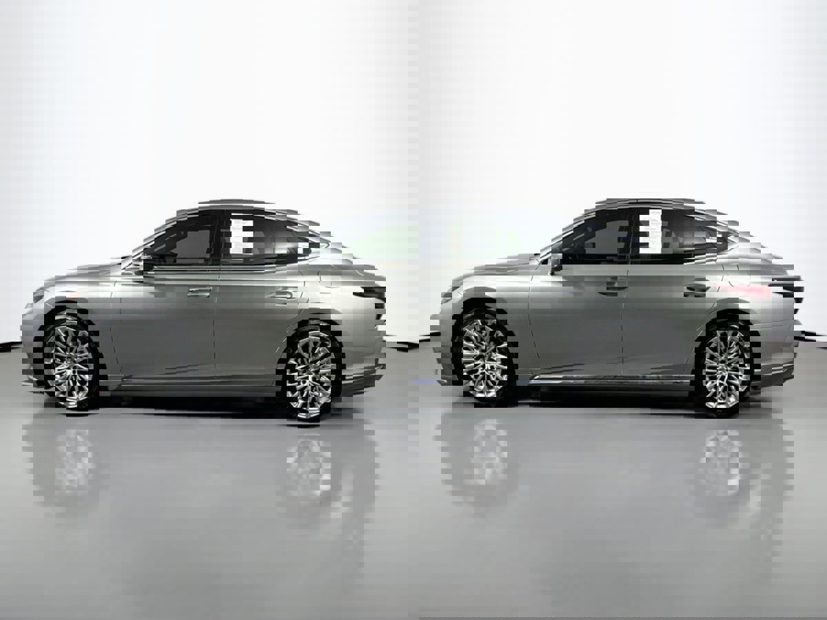 Used 2024 Lexus LS 500 w/ Interior Upgrade Package image 8