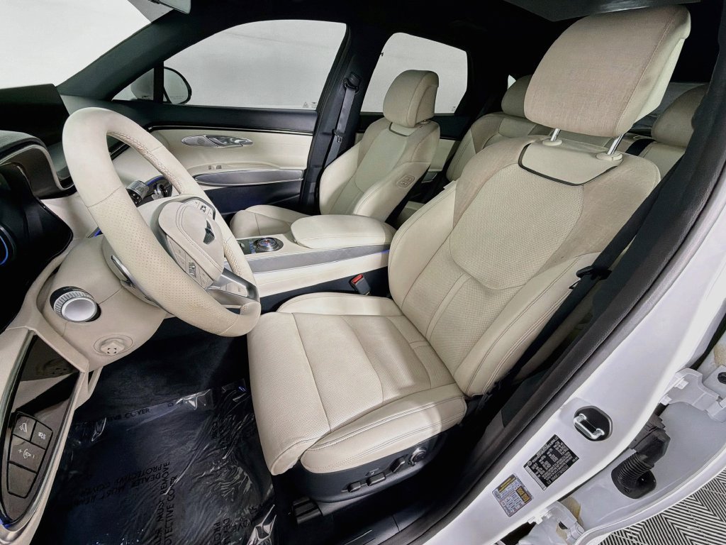Used 2024 Genesis Electrified GV70 AWD/4WD image 21